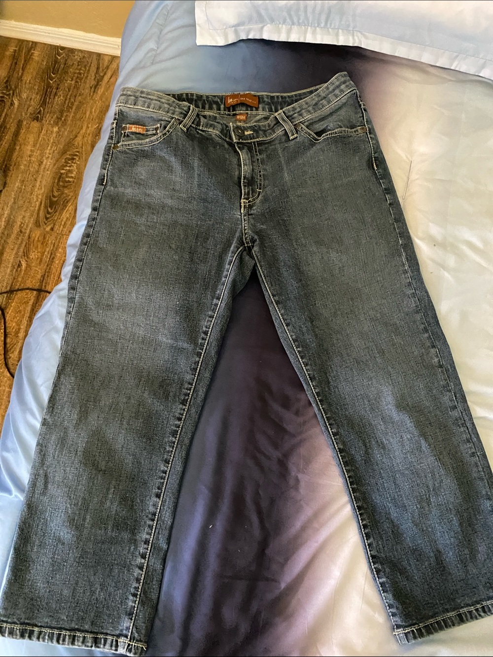 Lee Women’s Ankle Crop Jeans in Washed Blue